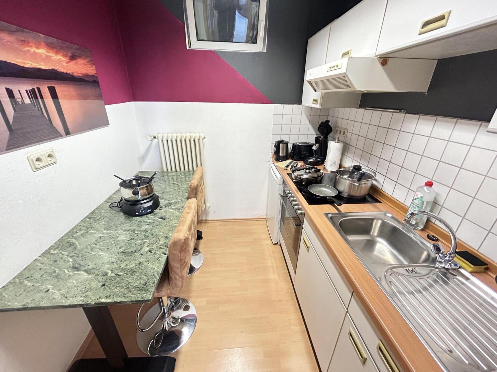Zentrale Ferienwohnung Trier-Euren Mit Heimkino, Kueche, Wallbox & Kostenlose Fahrraeder Luaran gambar